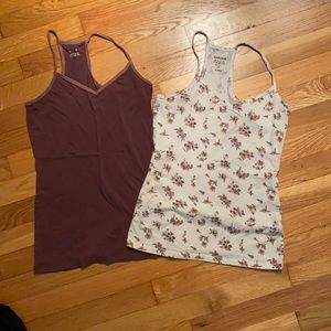 Garage garnet and flower print